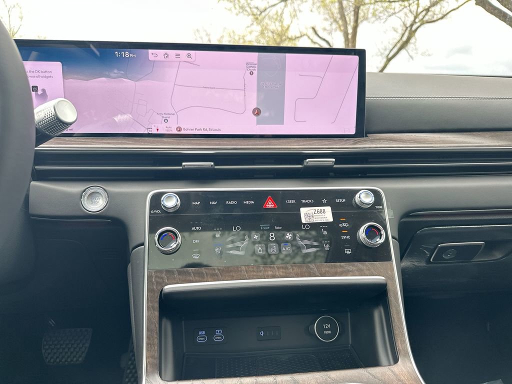 Used 2025 Genesis GV80 3.5T Prestige image 47