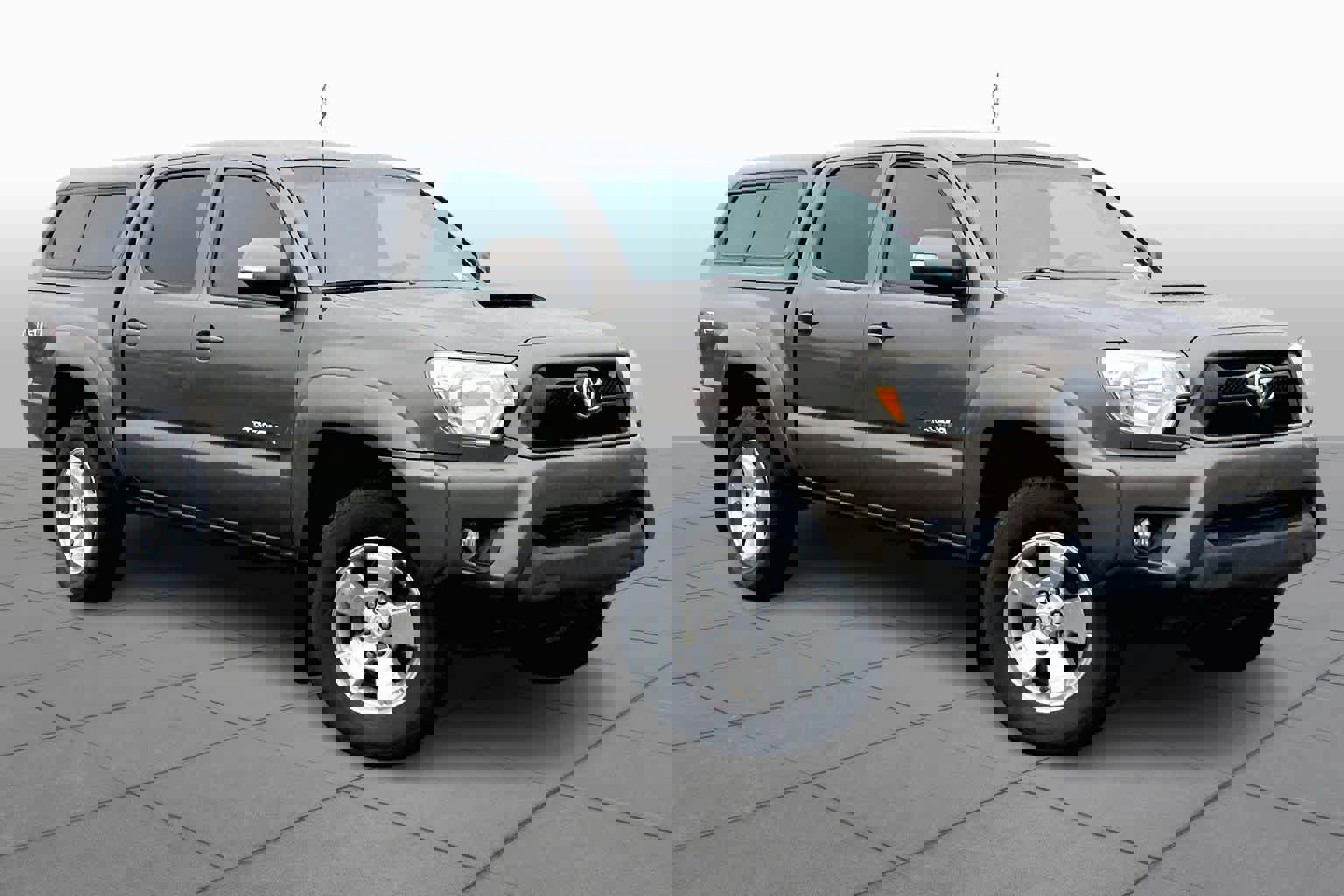 Used 2013 Toyota Tacoma 4x4 Double Cab w/ TRD Sport Pkg image 3