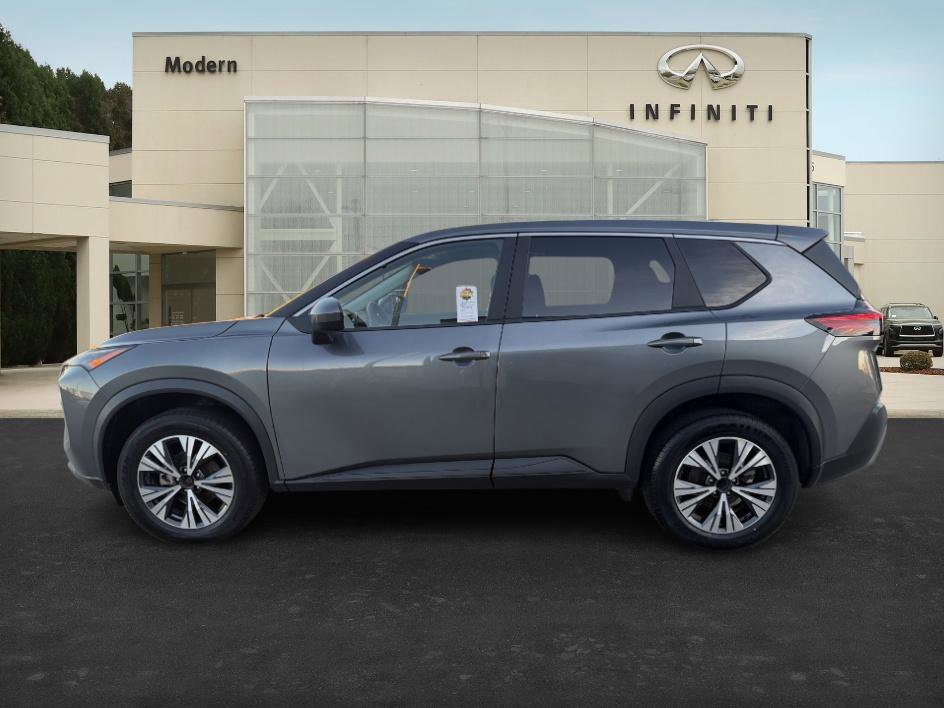 Used 2023 Nissan Rogue SV image 7