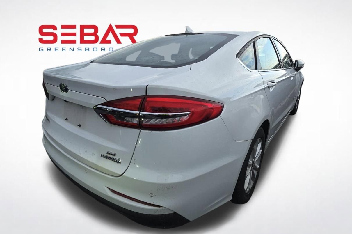 Used 2019 Ford Fusion SE image 10