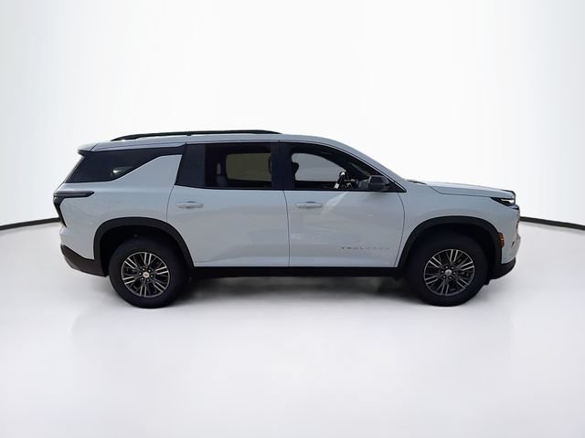 New 2026 Chevrolet Traverse LT w/ Driver Confidence Package AWD/4WD image 5
