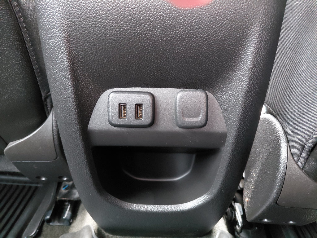 Used 2017 Chevrolet Colorado Z71 AWD/4WD image 11