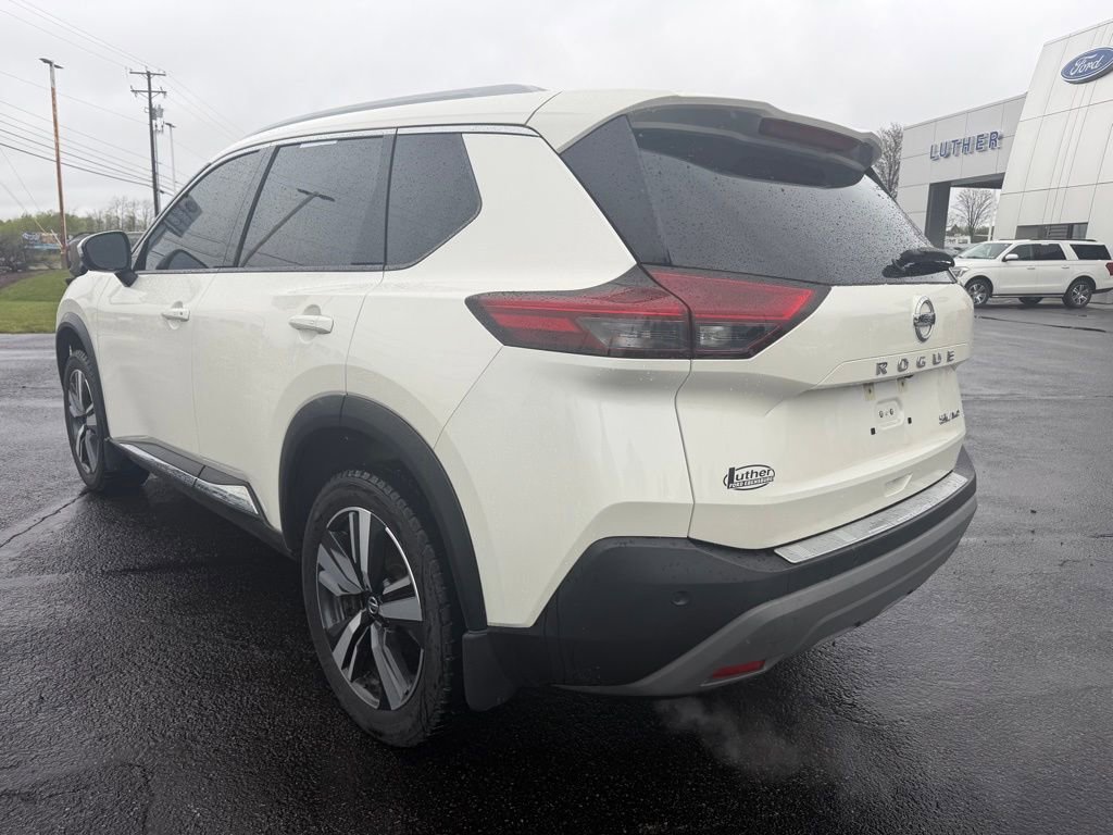 Used 2021 Nissan Rogue SL AWD/4WD image 2