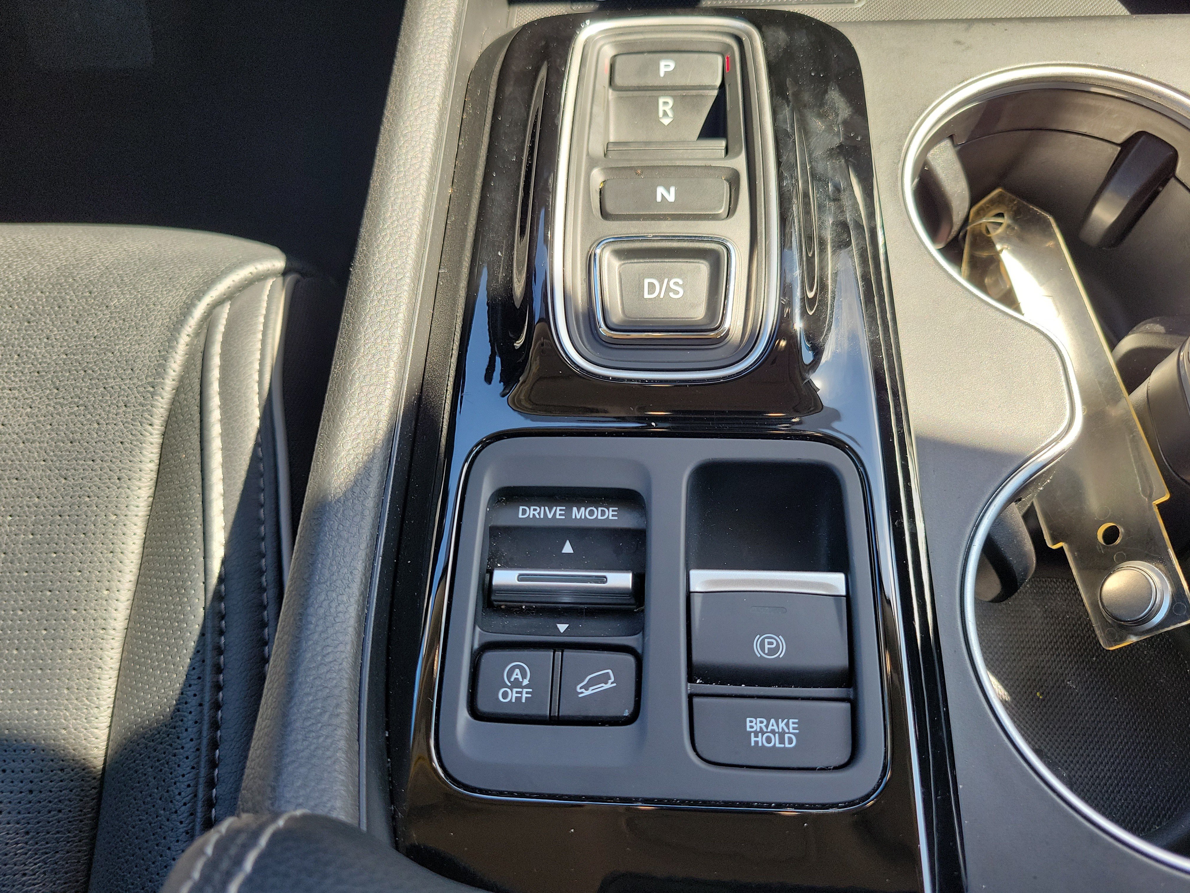 Certified 2025 Honda Pilot Elite image 24