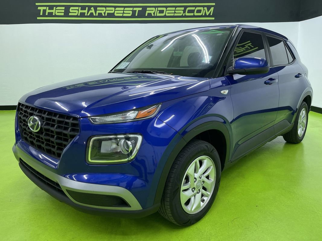 Used 2024 Hyundai Venue SE image 3