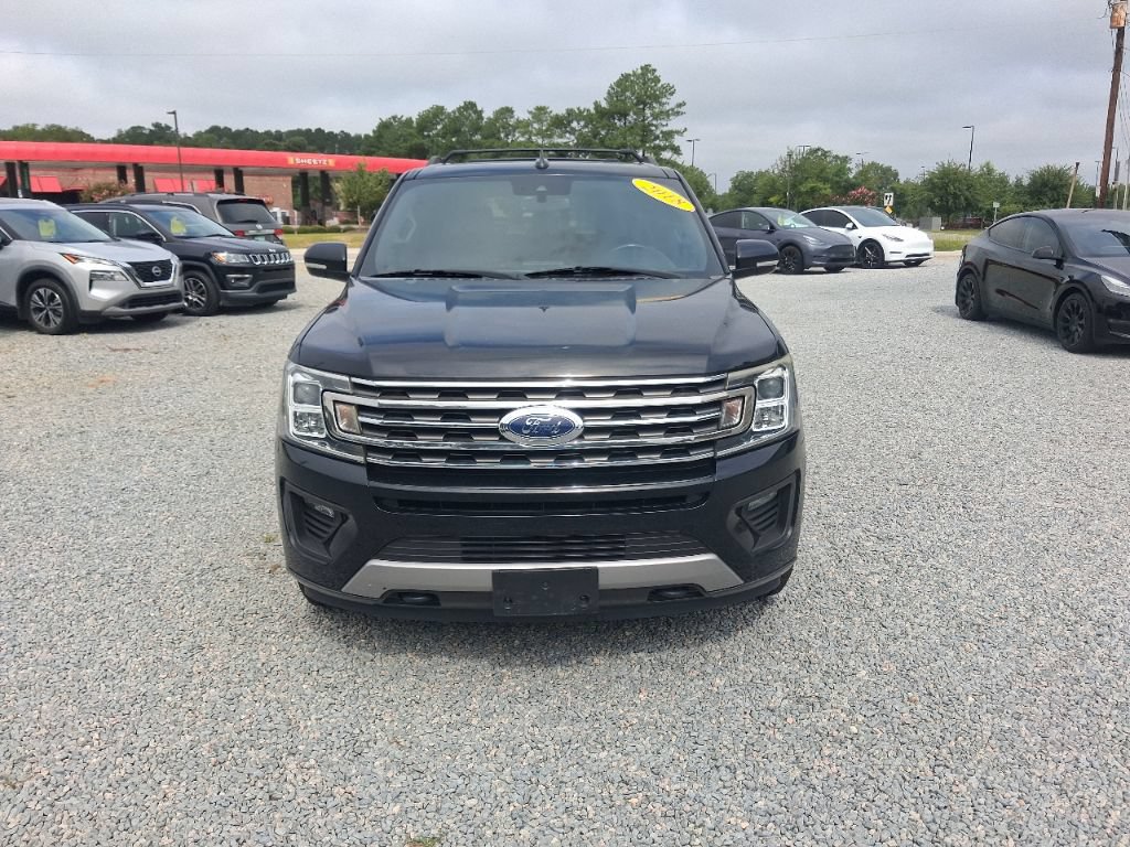 Used 2018 Ford Expedition XLT w/ Equipment Group 202A AWD/4WD image 21