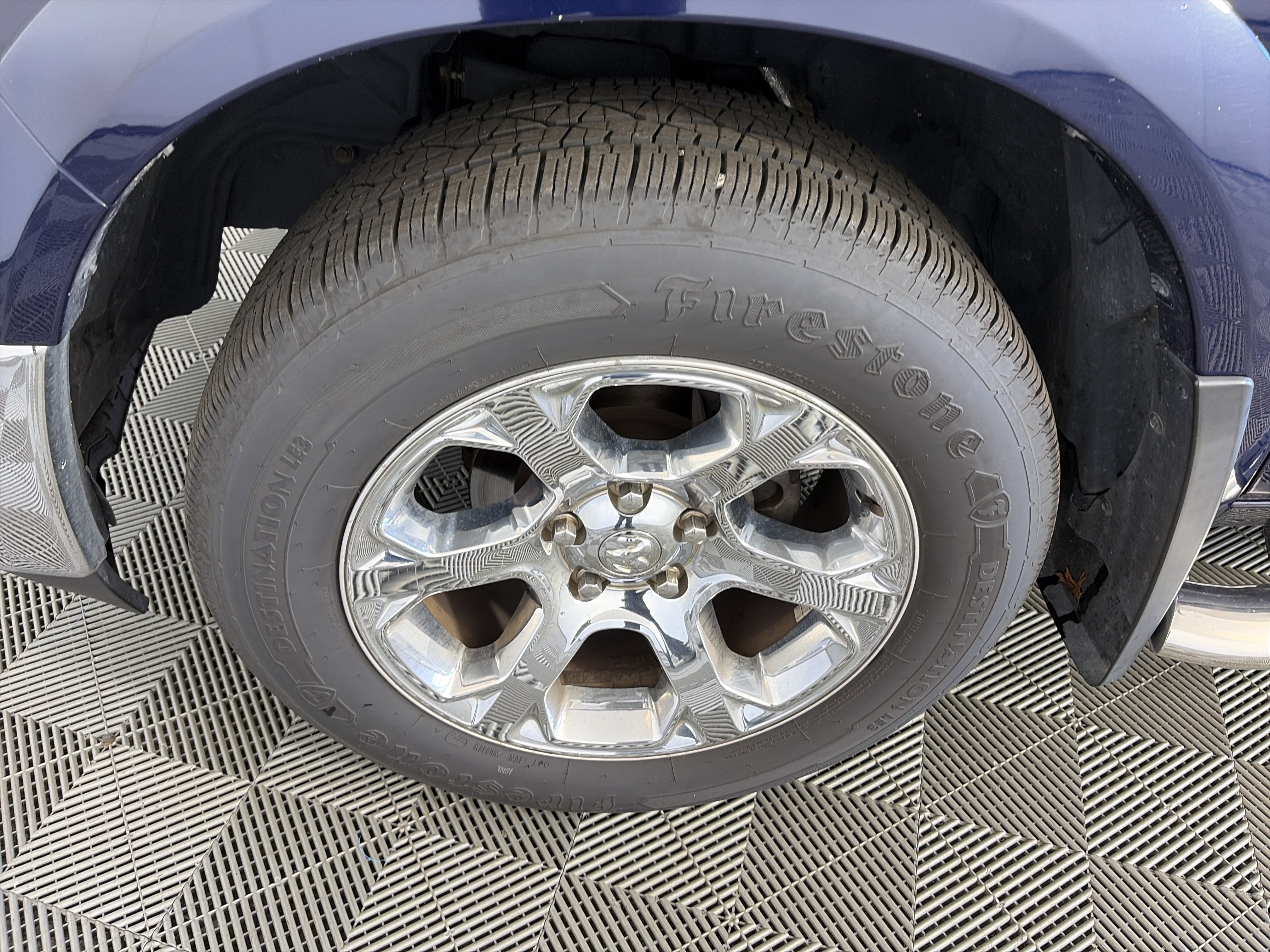Used 2017 RAM 1500 Laramie AWD/4WD image 13