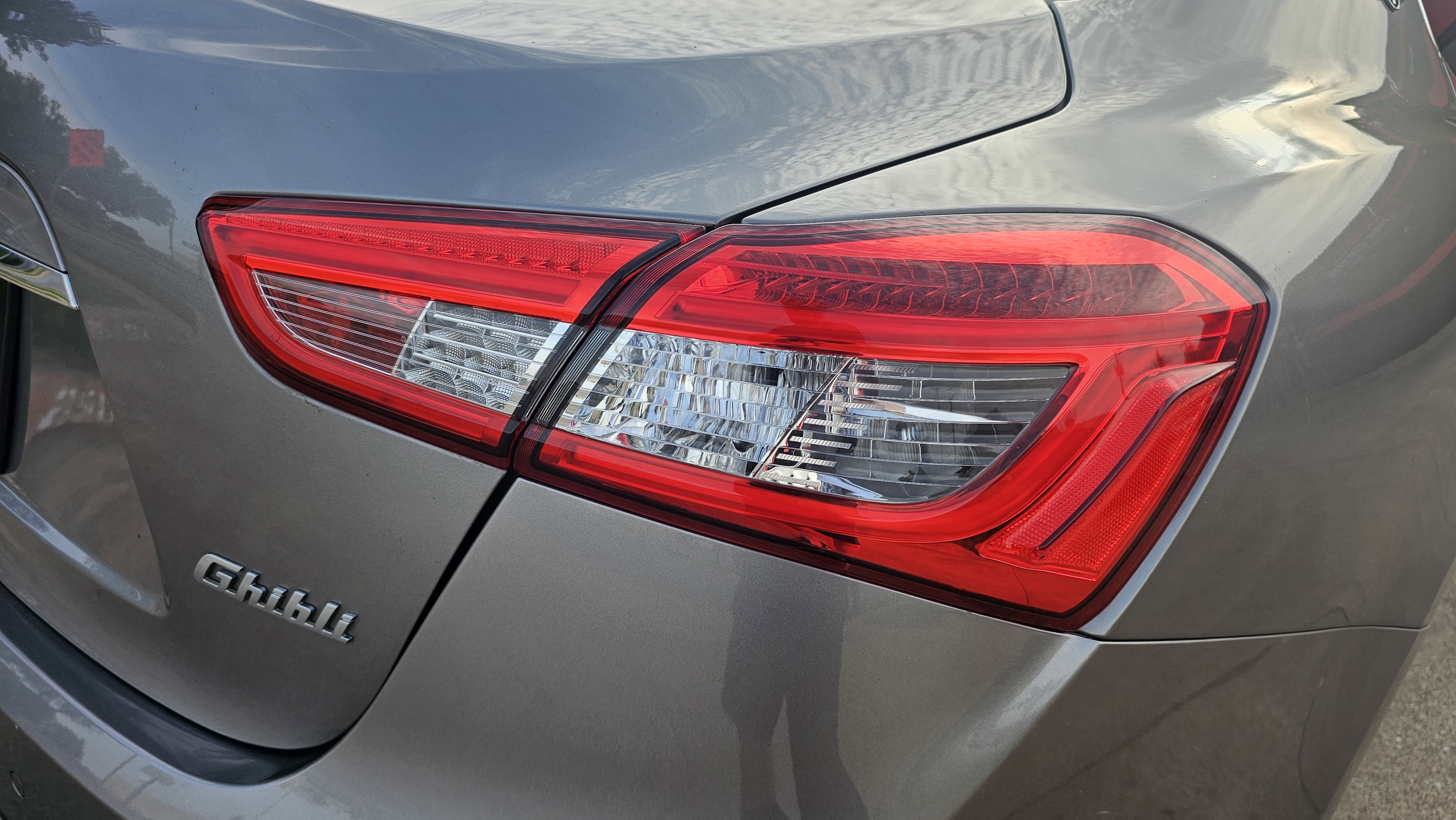 Used 2018 Maserati Ghibli GranLusso image 9