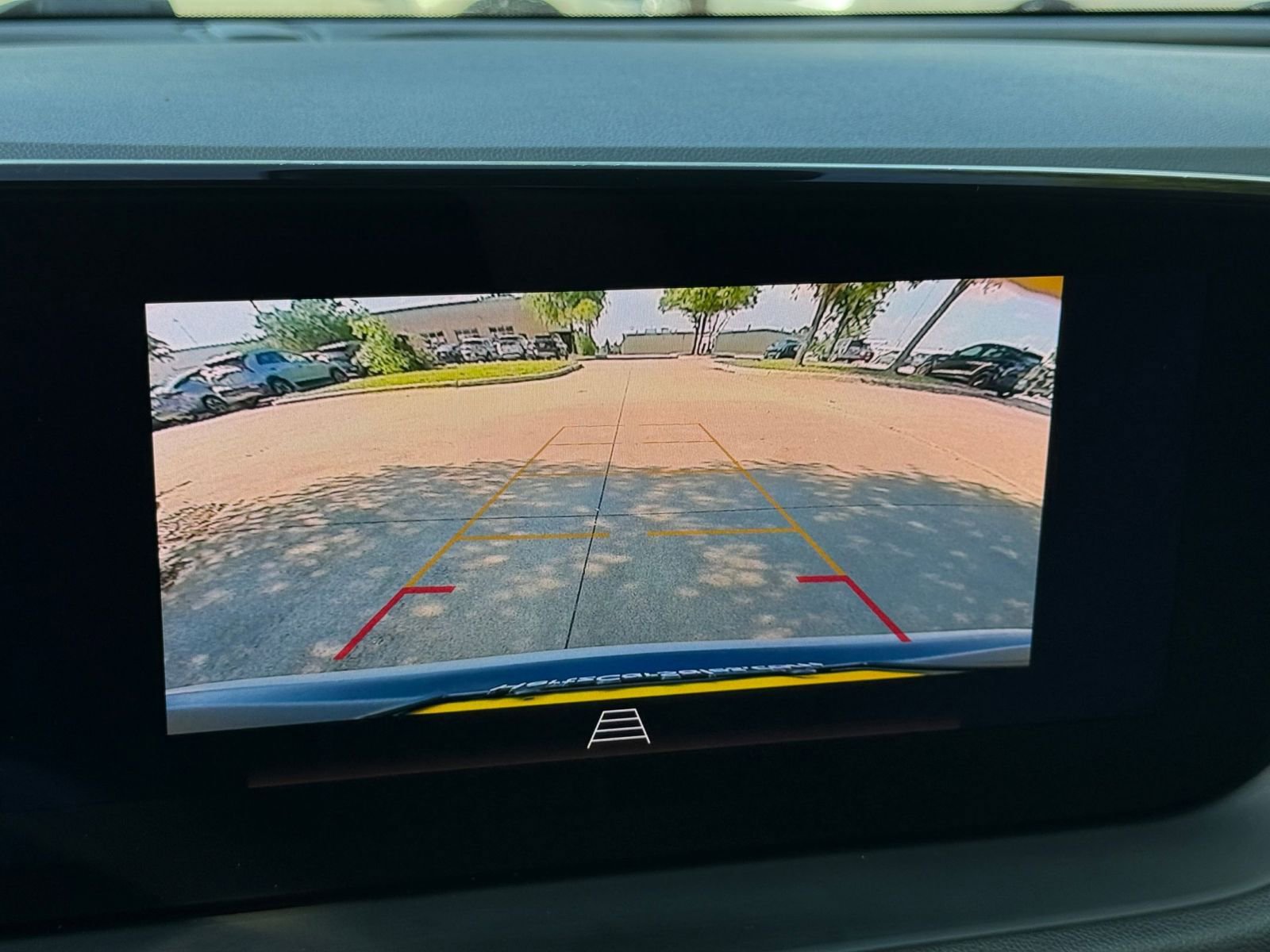 Used 2025 Buick Encore GX Preferred FWD image 24