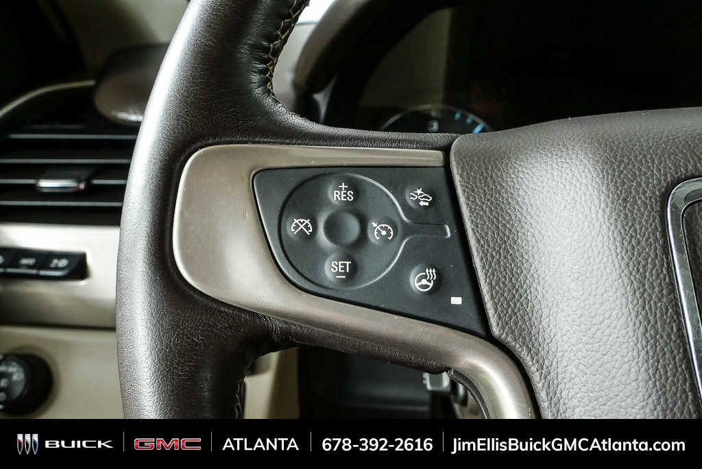 Used 2020 GMC Yukon XL Denali w/ Denali Premium Package RWD image 11