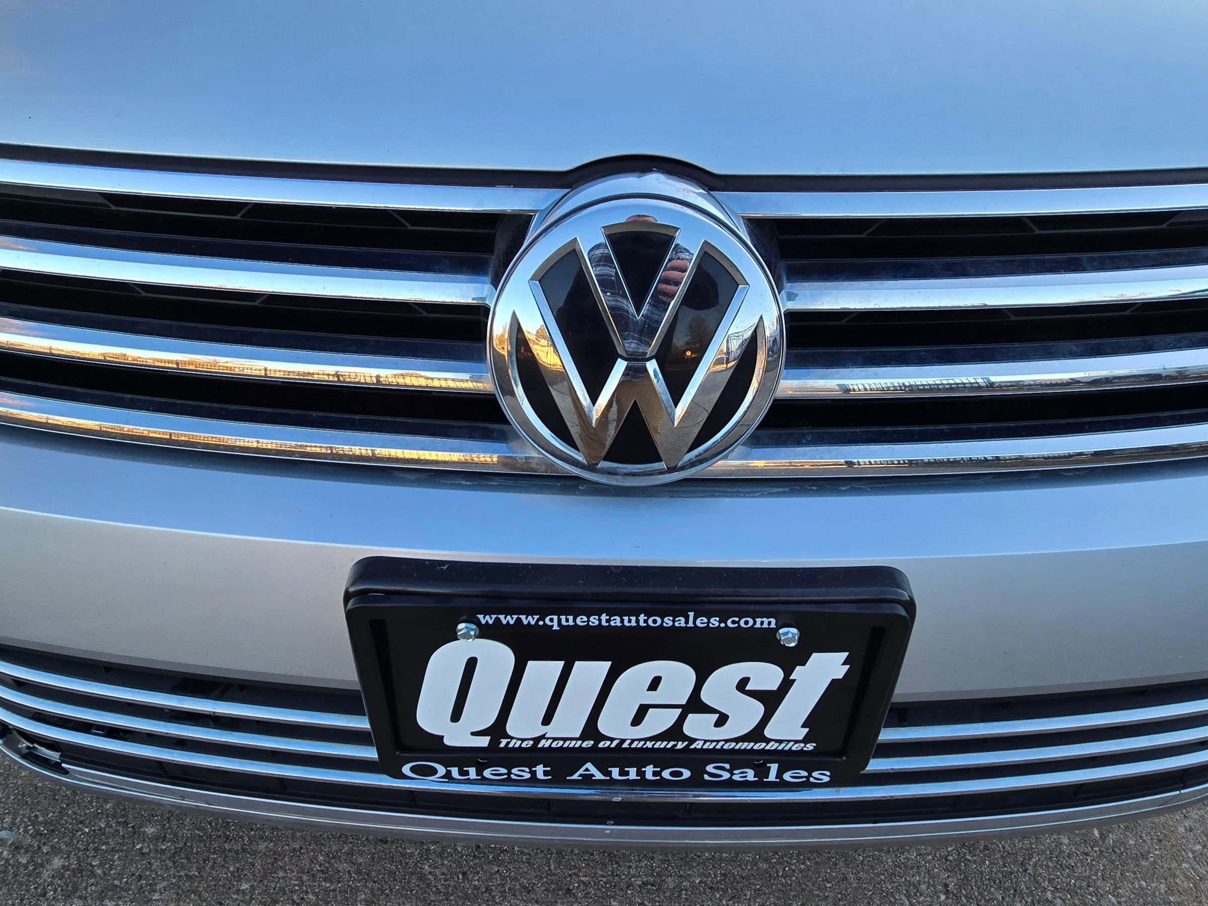 Used 2016 Volkswagen Touareg VR6 image 17