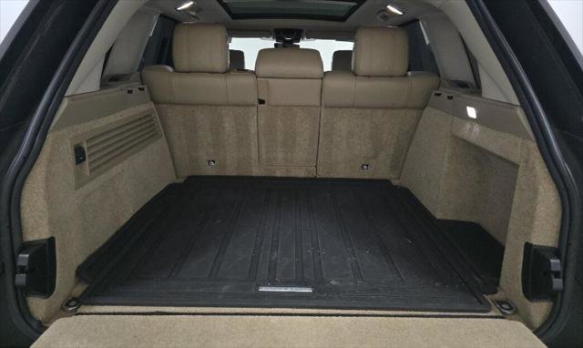 Used 2017 Land Rover Range Rover HSE image 21
