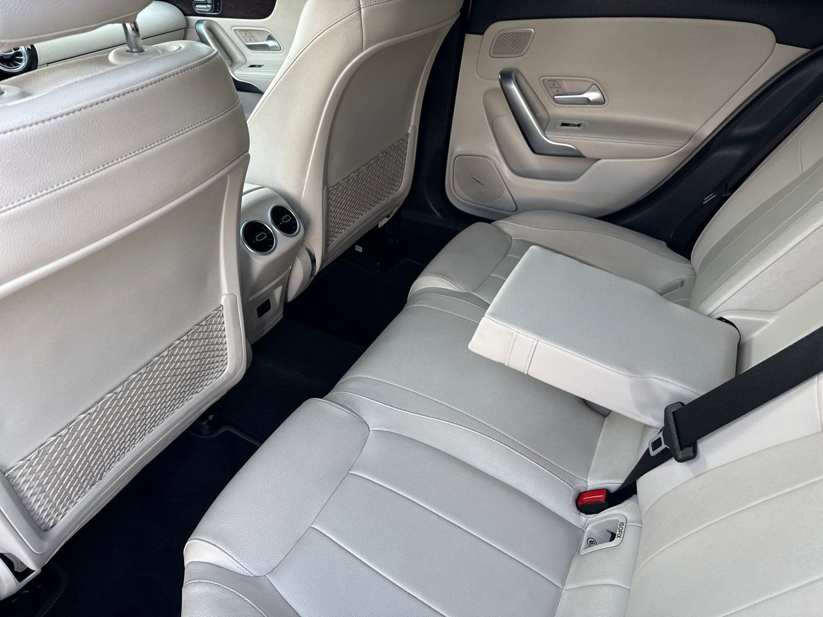 Used 2021 Mercedes-Benz A 220 image 12