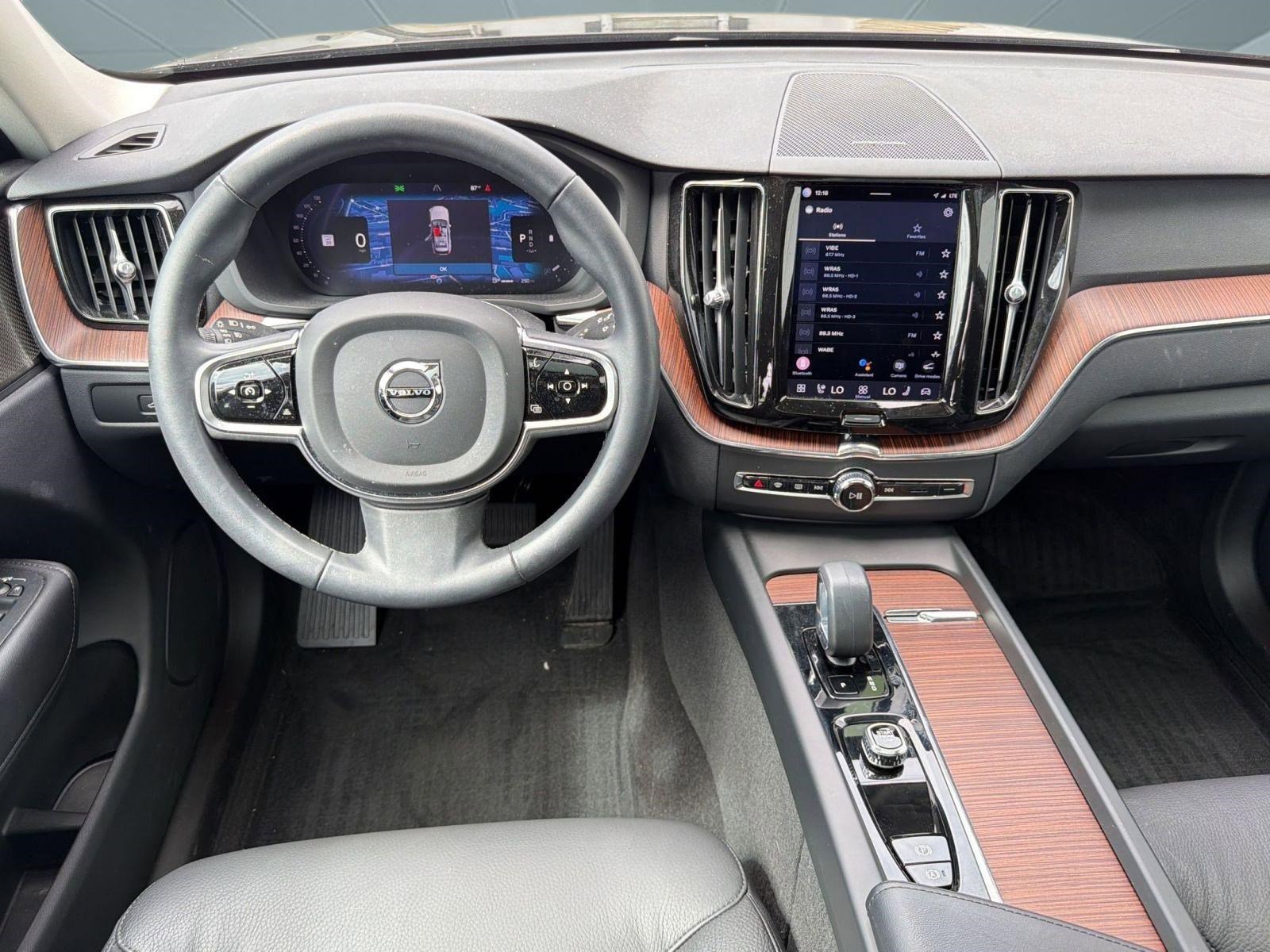 Certified 2023 Volvo XC60 B5 Plus w/ Climate Package image 27