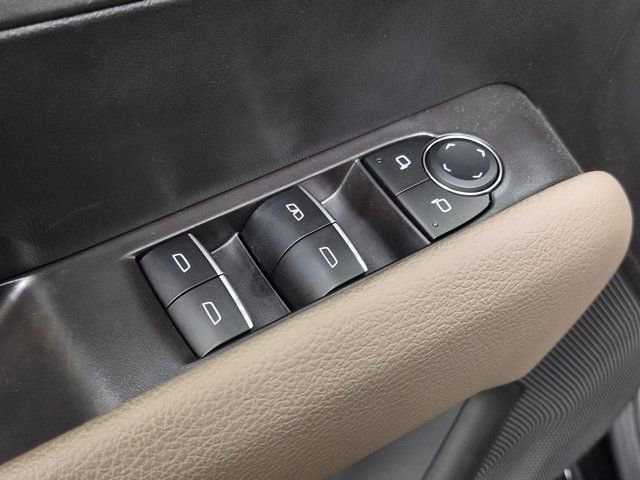 Used 2025 GMC Canyon Denali image 21