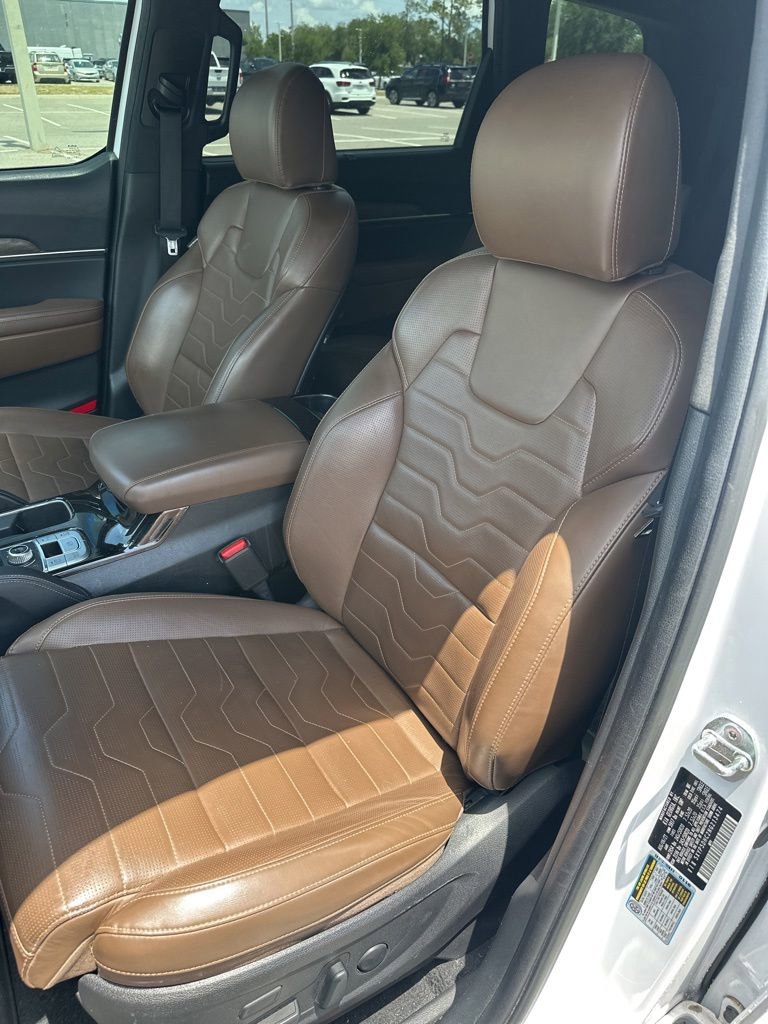 Used 2022 Kia Telluride SX w/ SX Prestige Package AWD/4WD image 20