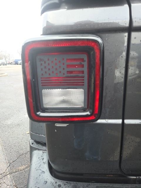 Used 2018 Jeep Wrangler Unlimited Sport S image 11