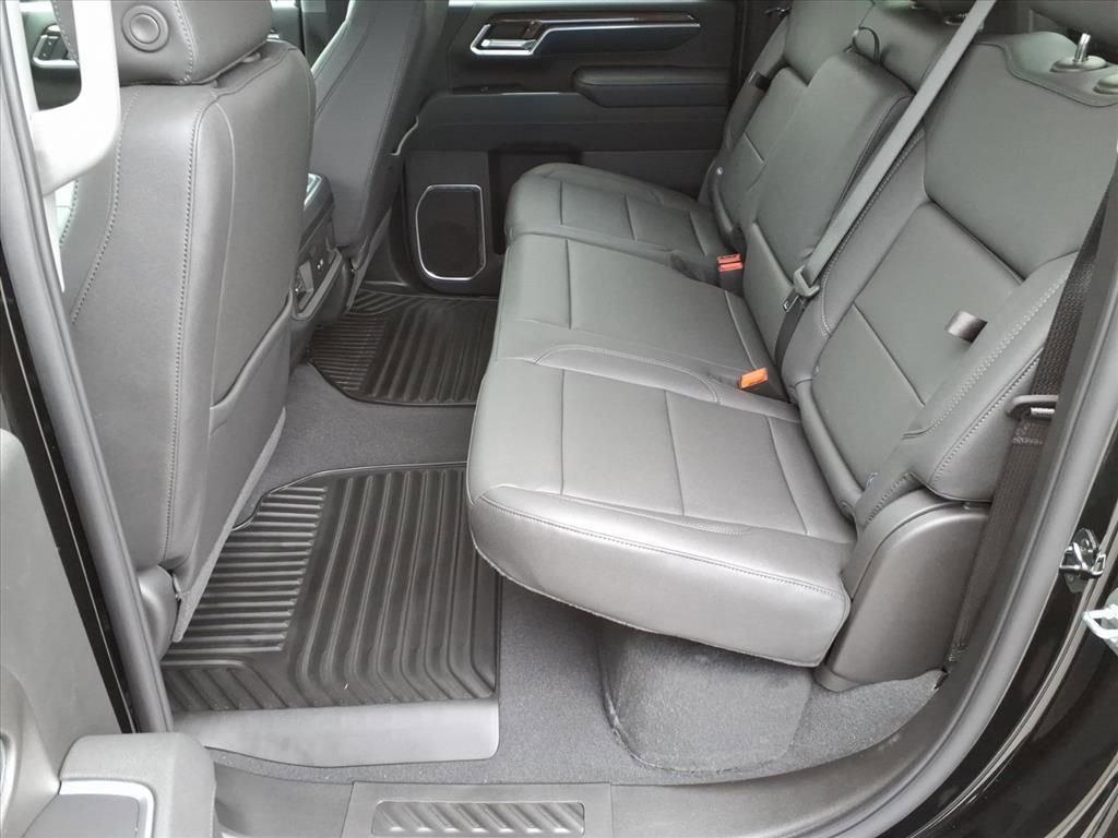 New 2026 Chevrolet Silverado 2500 LT w/ Z71 Chrome Sport Edition image 6