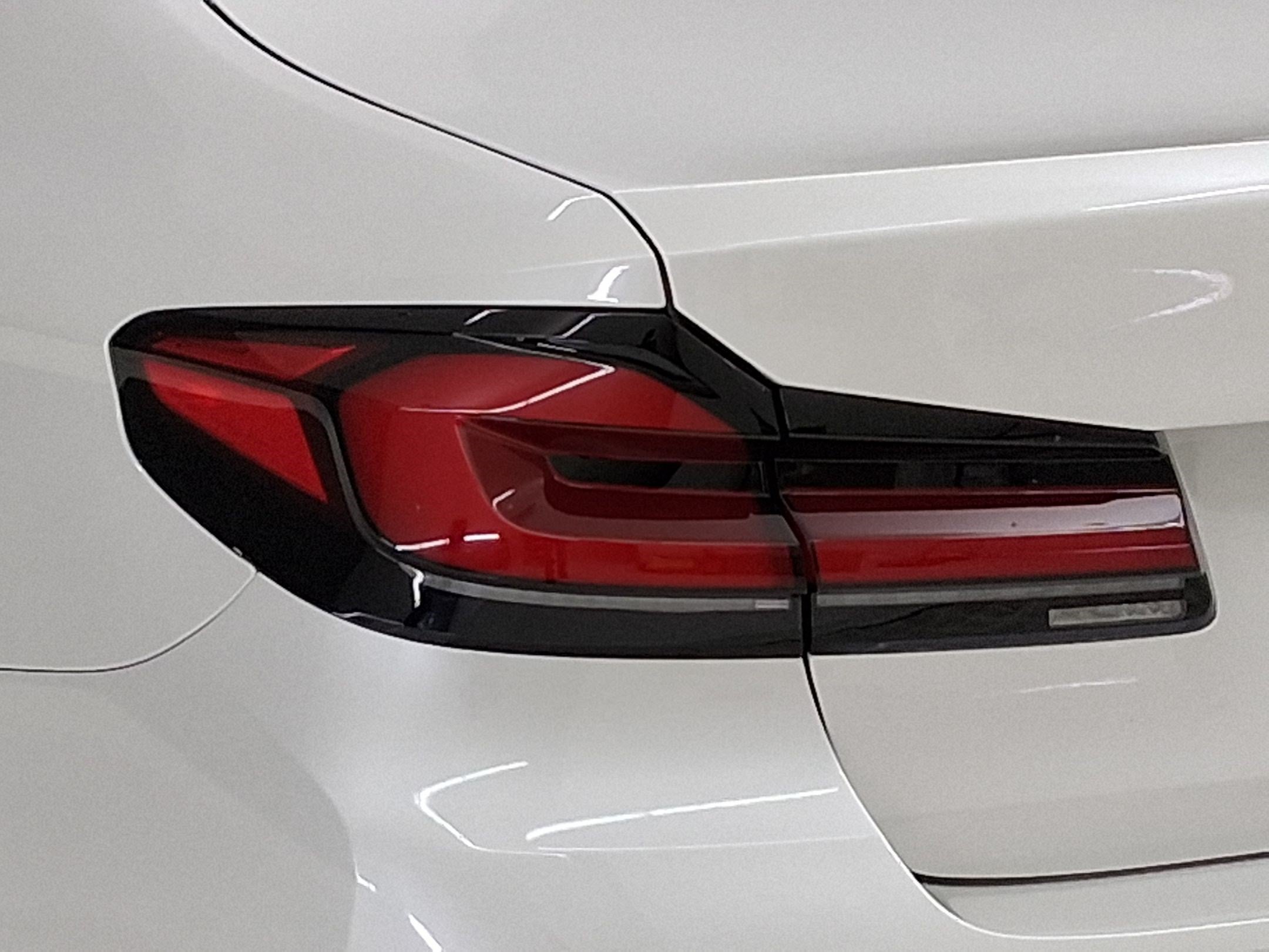 Certified 2023 BMW 530i w/ Premium Package RWD image 28