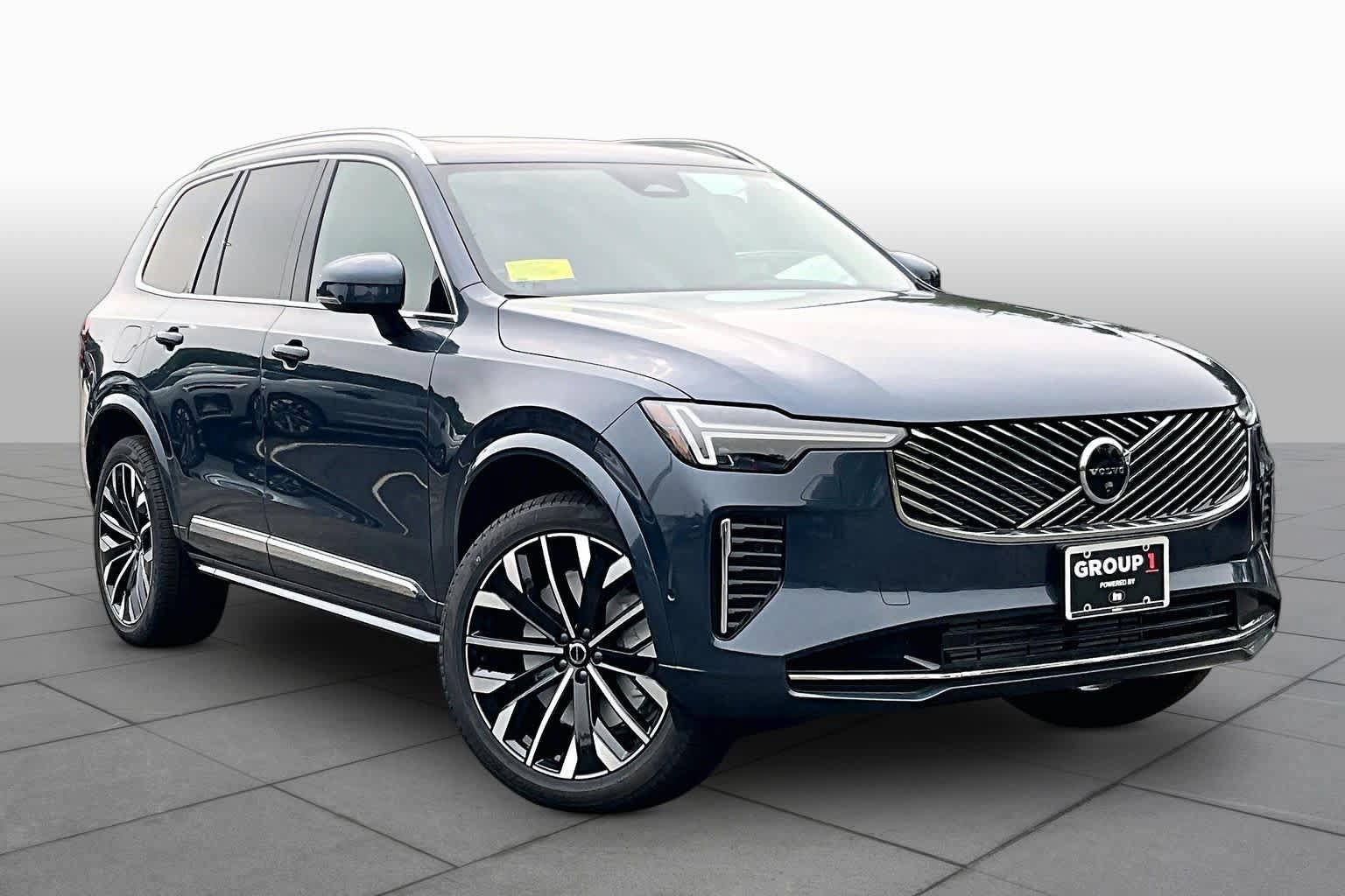 New 2026 Volvo XC90 T8 Plus w/ Protection Package Premier AWD/4WD image 17