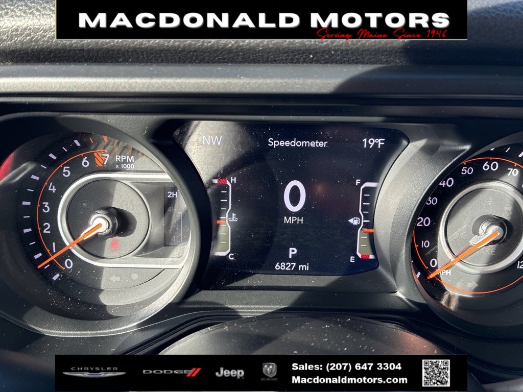 Used 2025 Jeep Gladiator Willys image 12