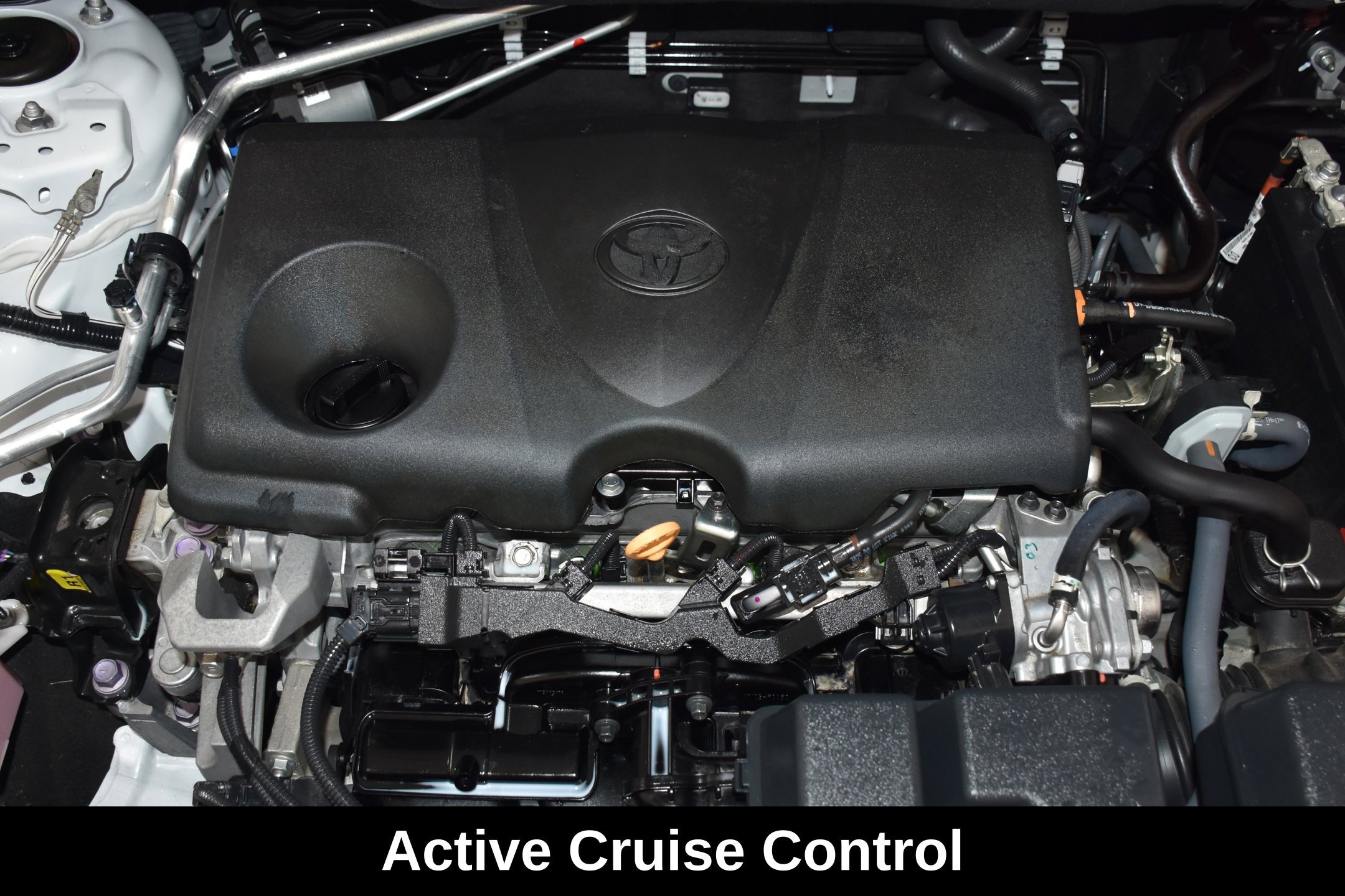 Used 2023 Toyota RAV4 LE FWD image 9