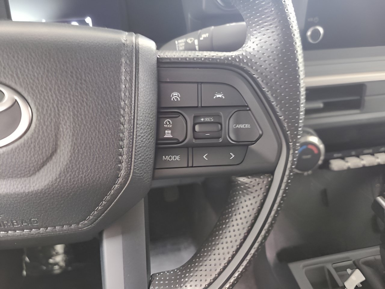 Used 2024 Toyota Tacoma SR AWD/4WD image 24