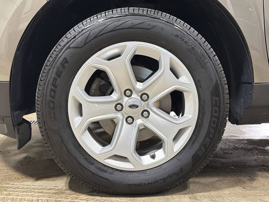 Used 2013 Ford Edge SEL image 19