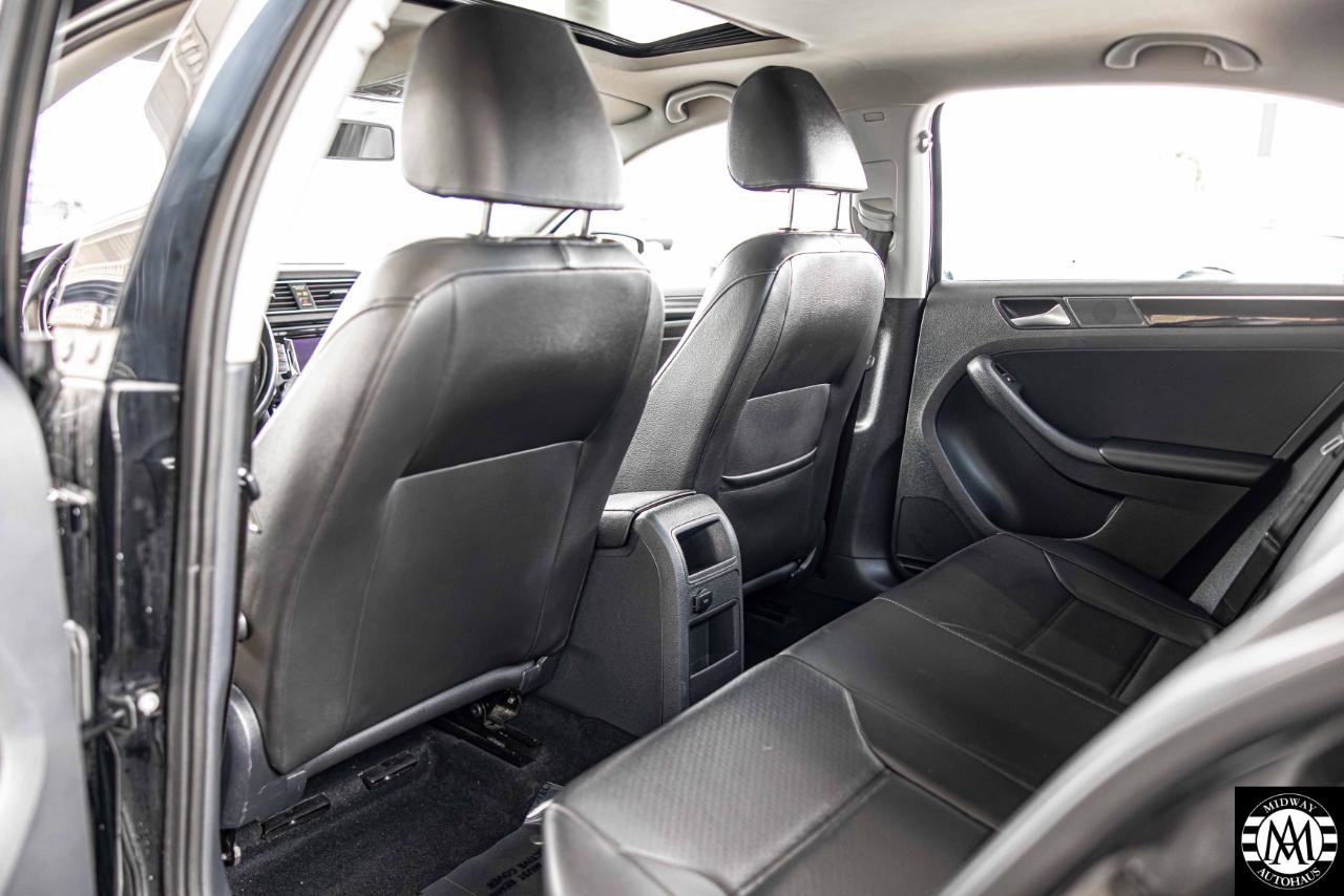 Used 2015 Volkswagen Jetta TDI SEL FWD image 31