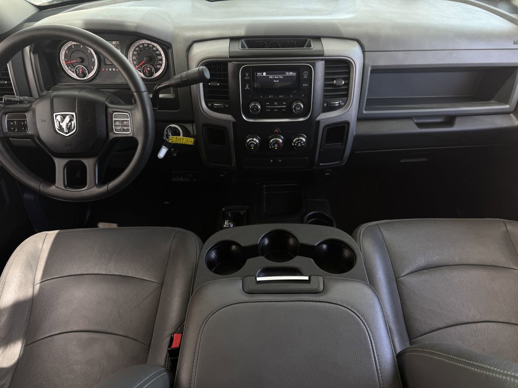 Used 2018 RAM 2500 Tradesman w/ Chrome Appearance Group AWD/4WD image 12