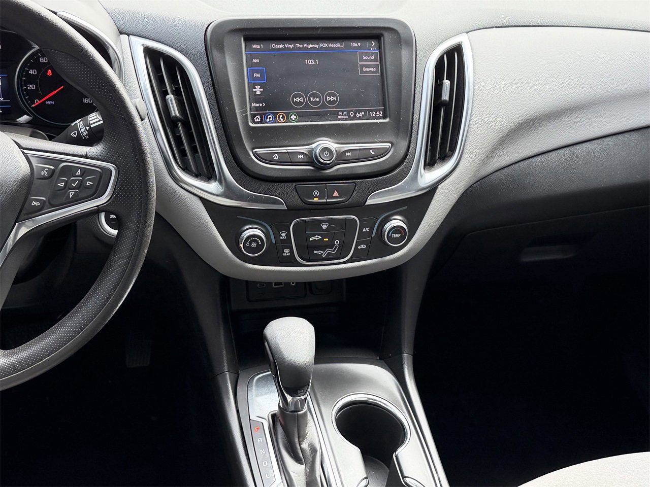 Used 2024 Chevrolet Equinox LS w/ LS Convenience Package image 16