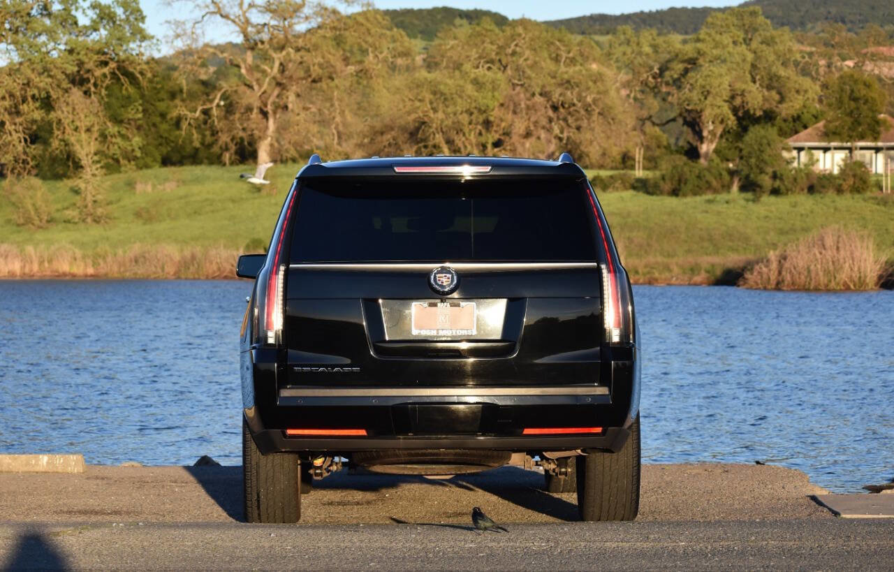 Used 2015 Cadillac Escalade Premium image 10