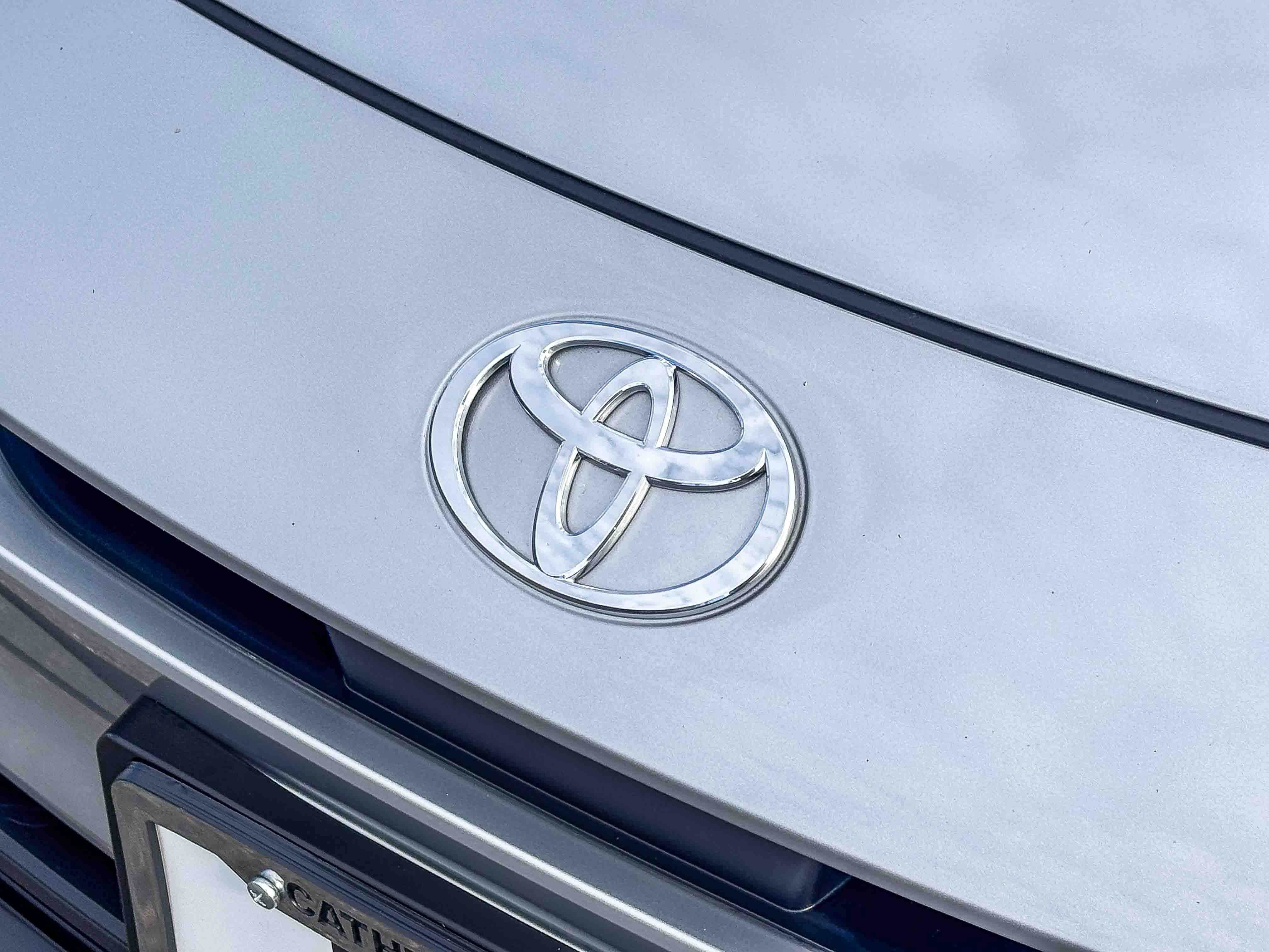 Used 2024 Toyota Prius LE image 11