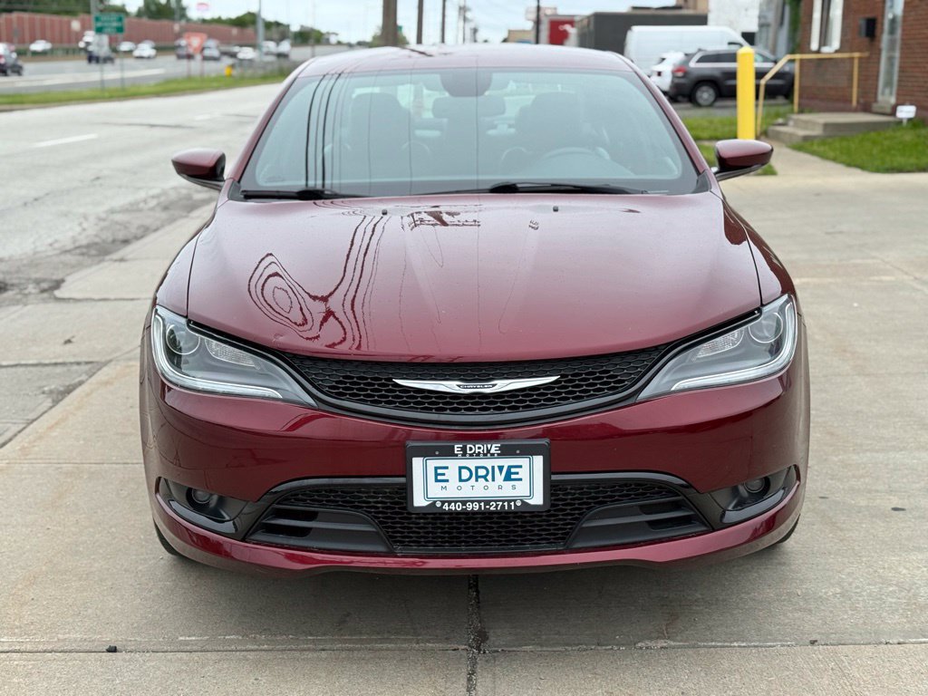 Used 2016 Chrysler 200 S w/ Navigation & Sound Group I FWD image 2