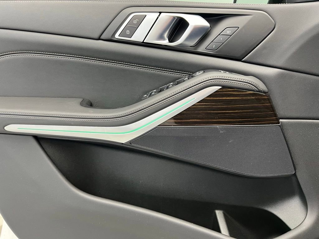 Certified 2024 BMW X5 xDrive40i w/ Parking Assistance Package image 21