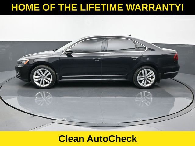 Used 2017 Volkswagen Passat 1.8T SEL Premium image 4