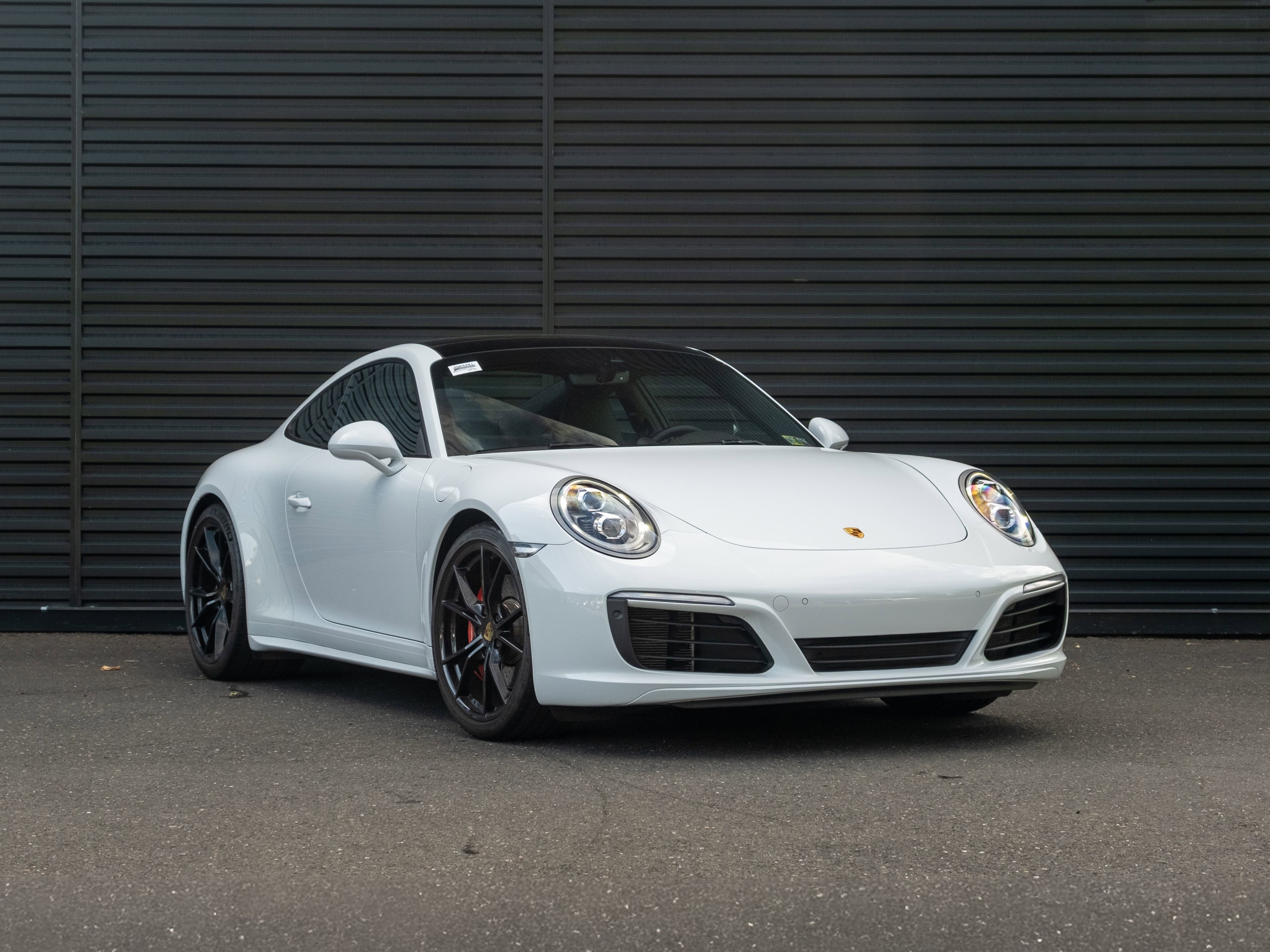 Used 2019 Porsche 911 Carrera 4S AWD/4WD image 10