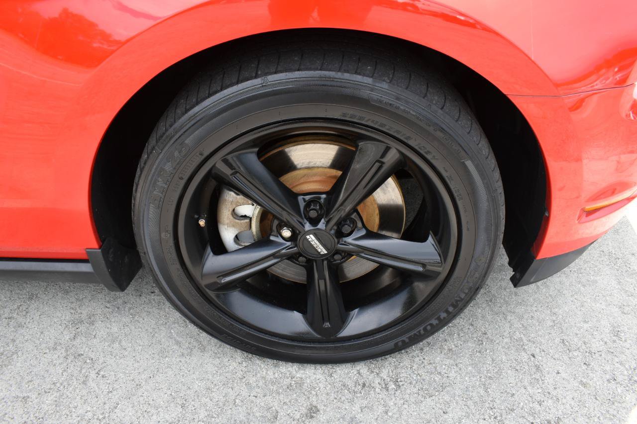 Used 2011 Ford Mustang GT RWD image 24