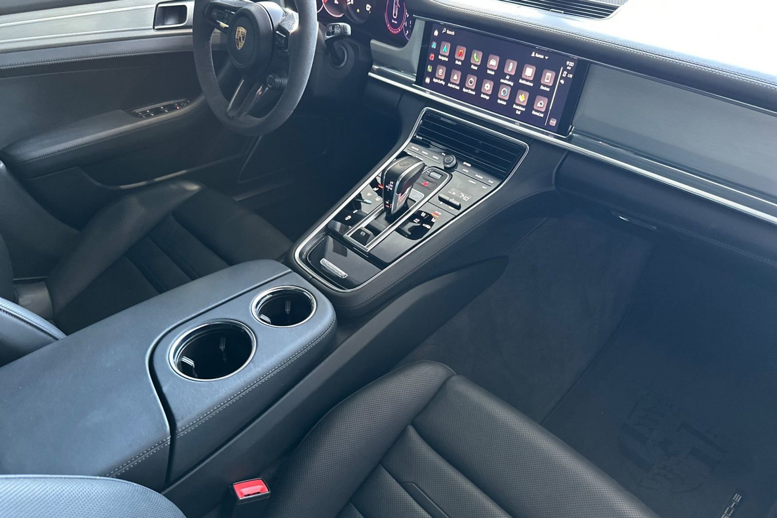 Certified 2022 Porsche Panamera Turbo S image 18