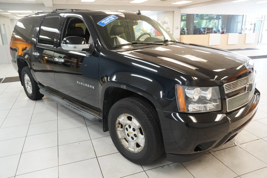 Used 2012 Chevrolet Suburban LT AWD/4WD image 15