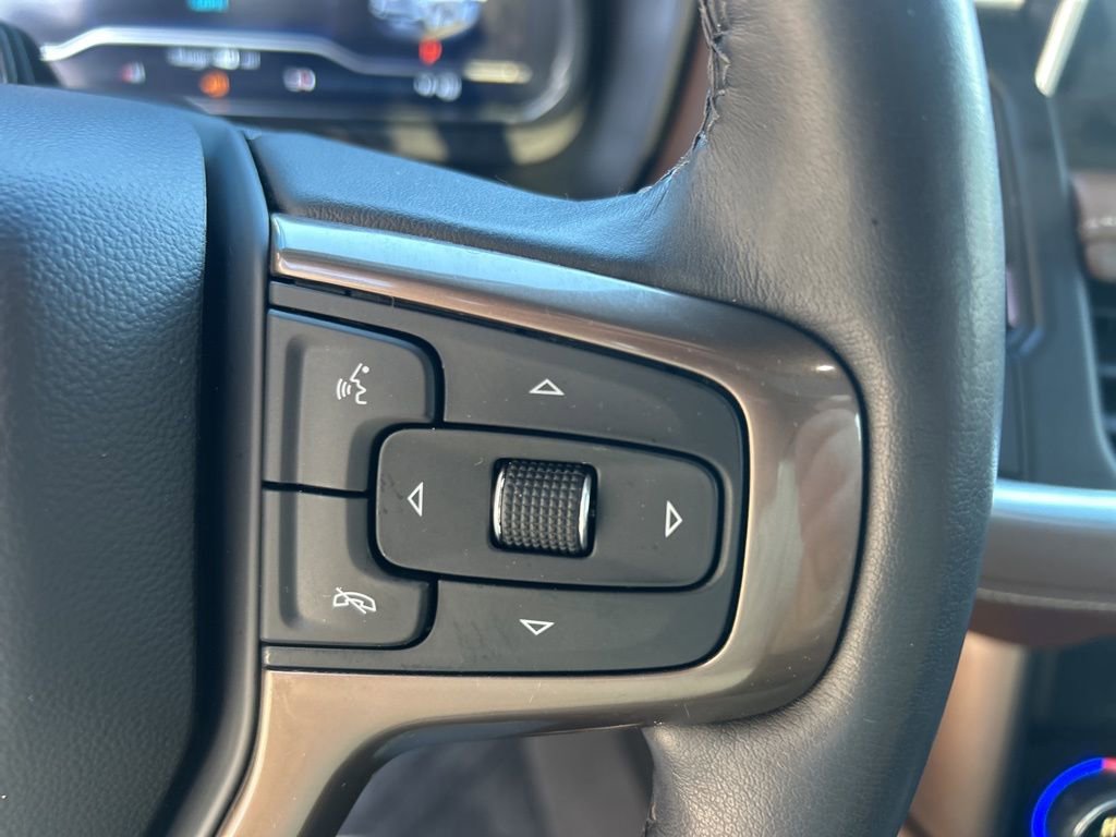 Used 2024 Chevrolet Suburban High Country w/ Advanced Technology Package image 13