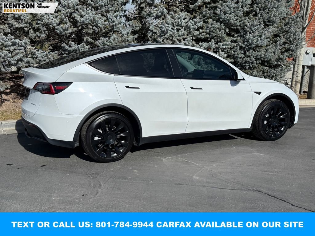 Used 2023 Tesla Model Y Long Range image 10