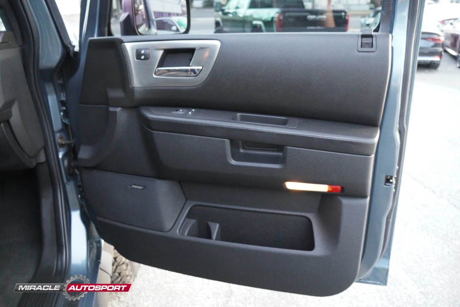 Used 2008 HUMMER H2 image 30