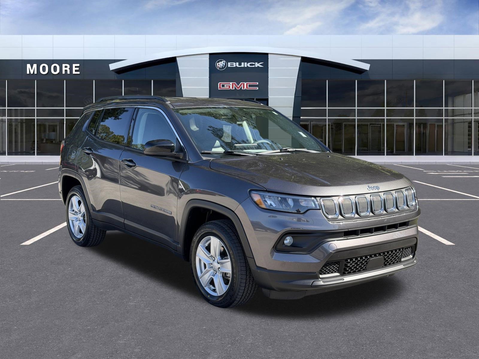 Used 2022 Jeep Compass Latitude AWD/4WD image 3