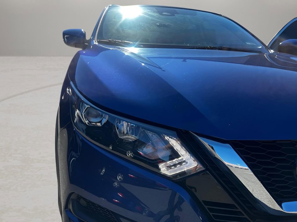 Used 2022 Nissan Rogue Sport S image 37