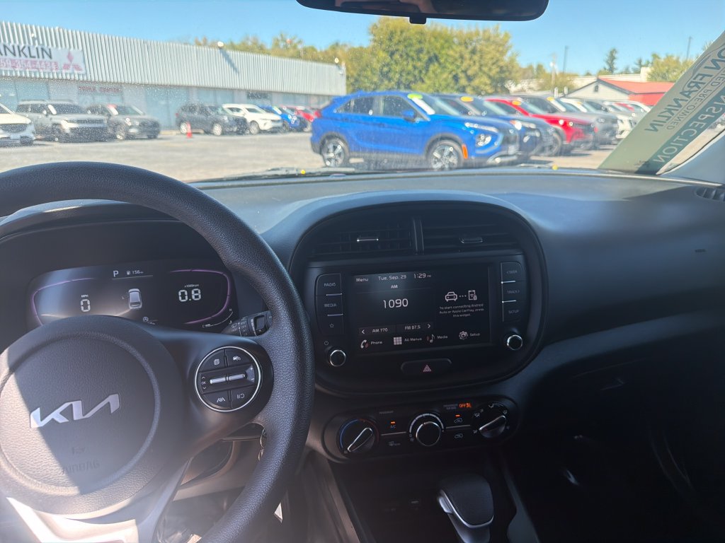 Used 2024 Kia Soul LX w/ Option Group 015 FWD image 21