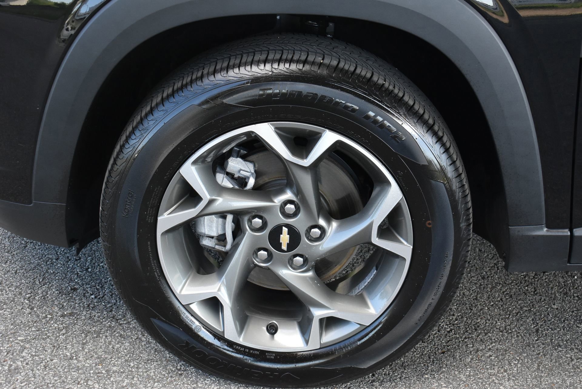 Used 2025 Chevrolet Trax LT w/ LT Convenience Package FWD image 11