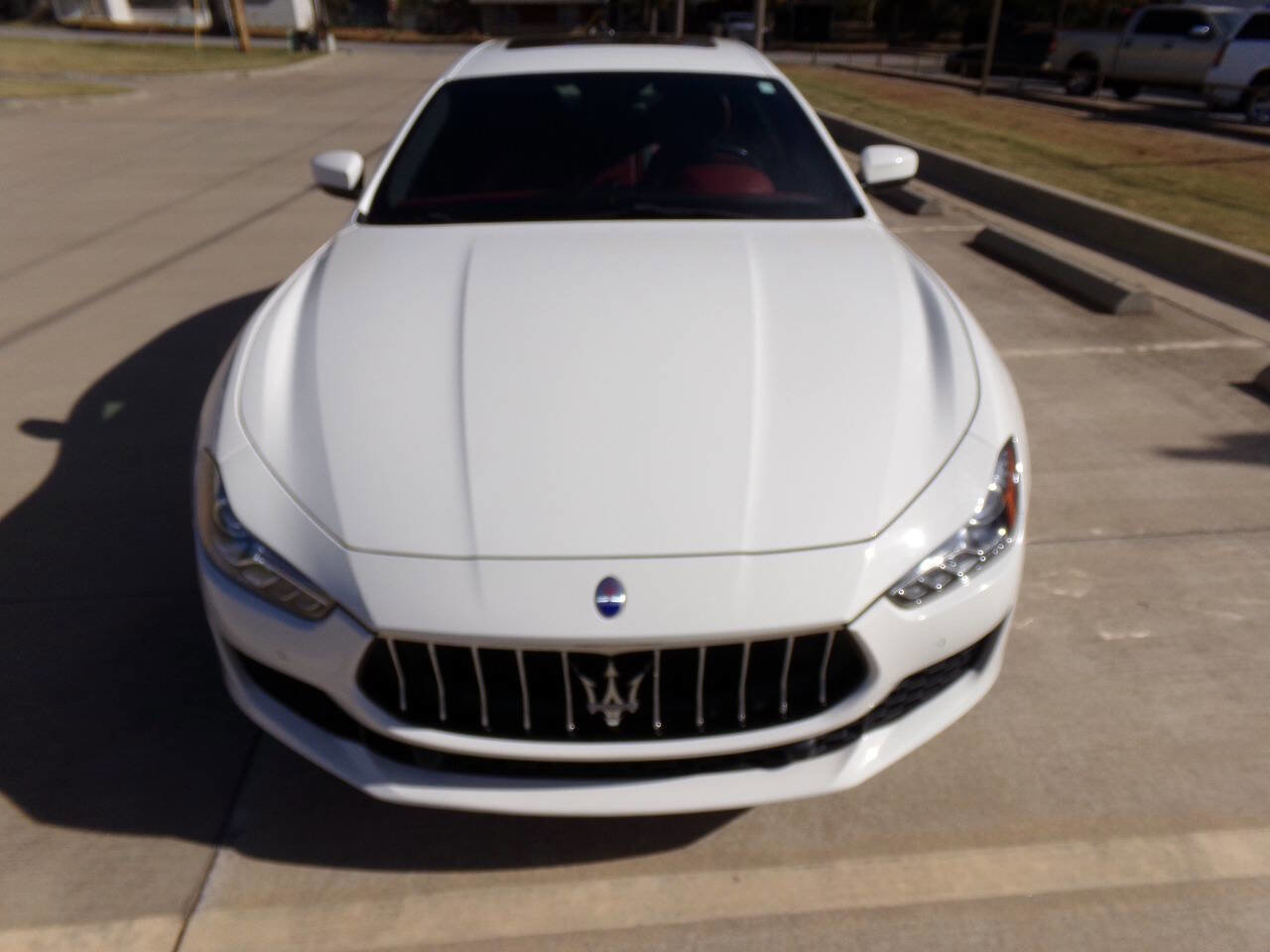 Used 2018 Maserati Ghibli S image 9
