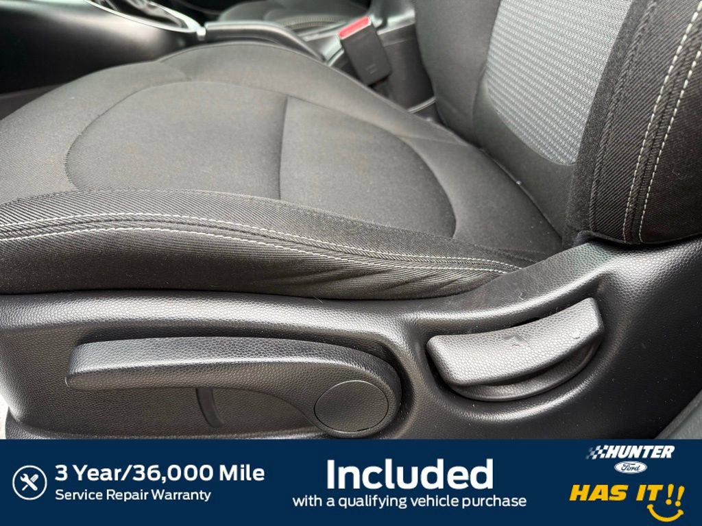 Used 2017 Kia Soul + image 4