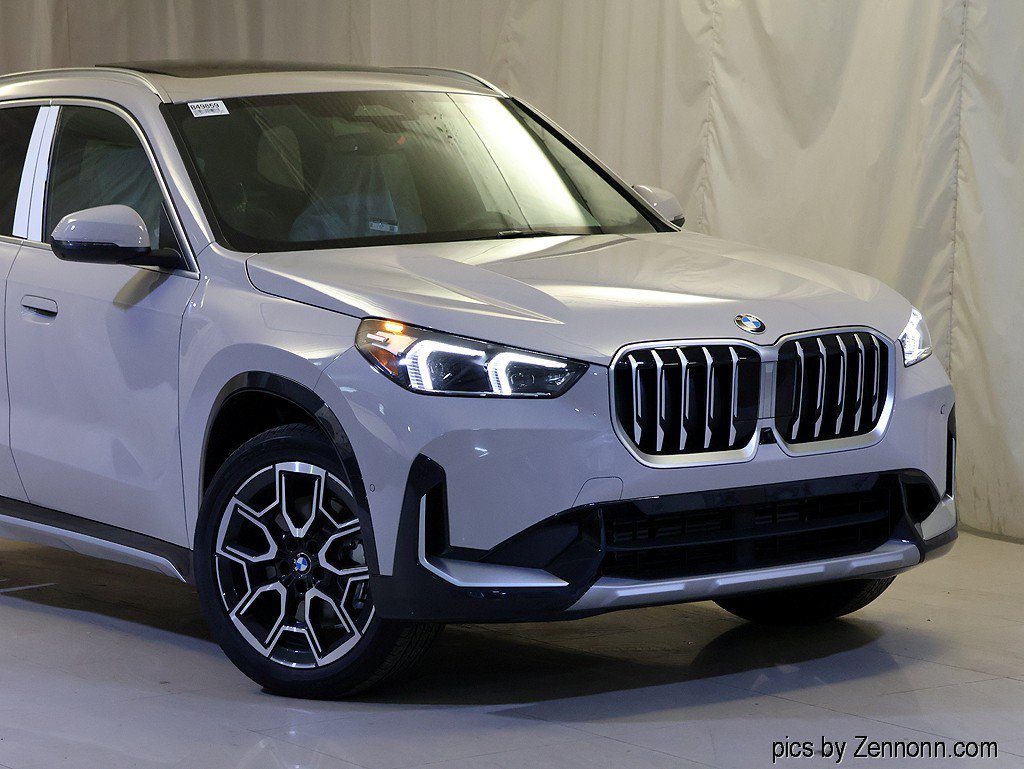 New 2027 BMW X1 xDrive28i AWD/4WD image 2